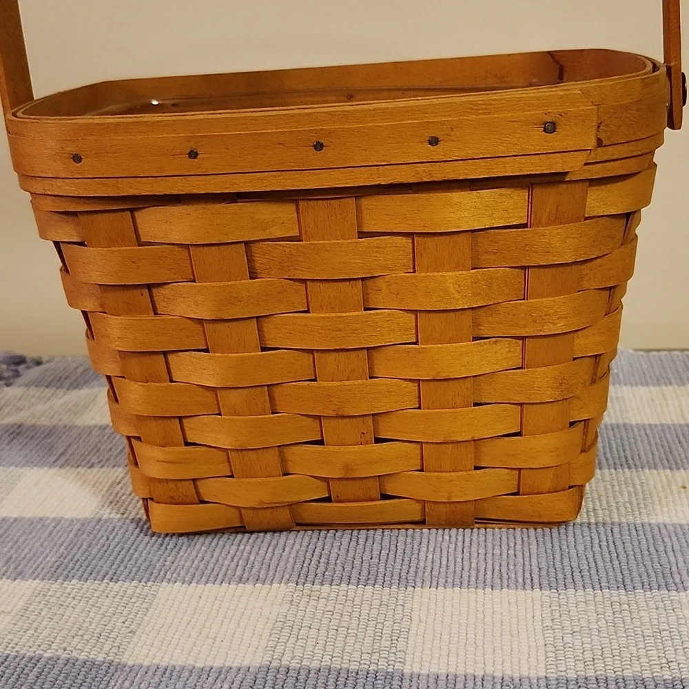 Longaberger 1999 Dresden Tour Basket with protector